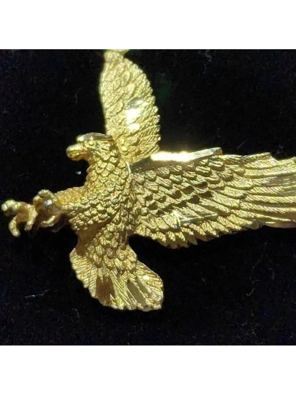 Vintage Mans Large Goldtone 3D Eagle Hawk pendant Necklace 20
